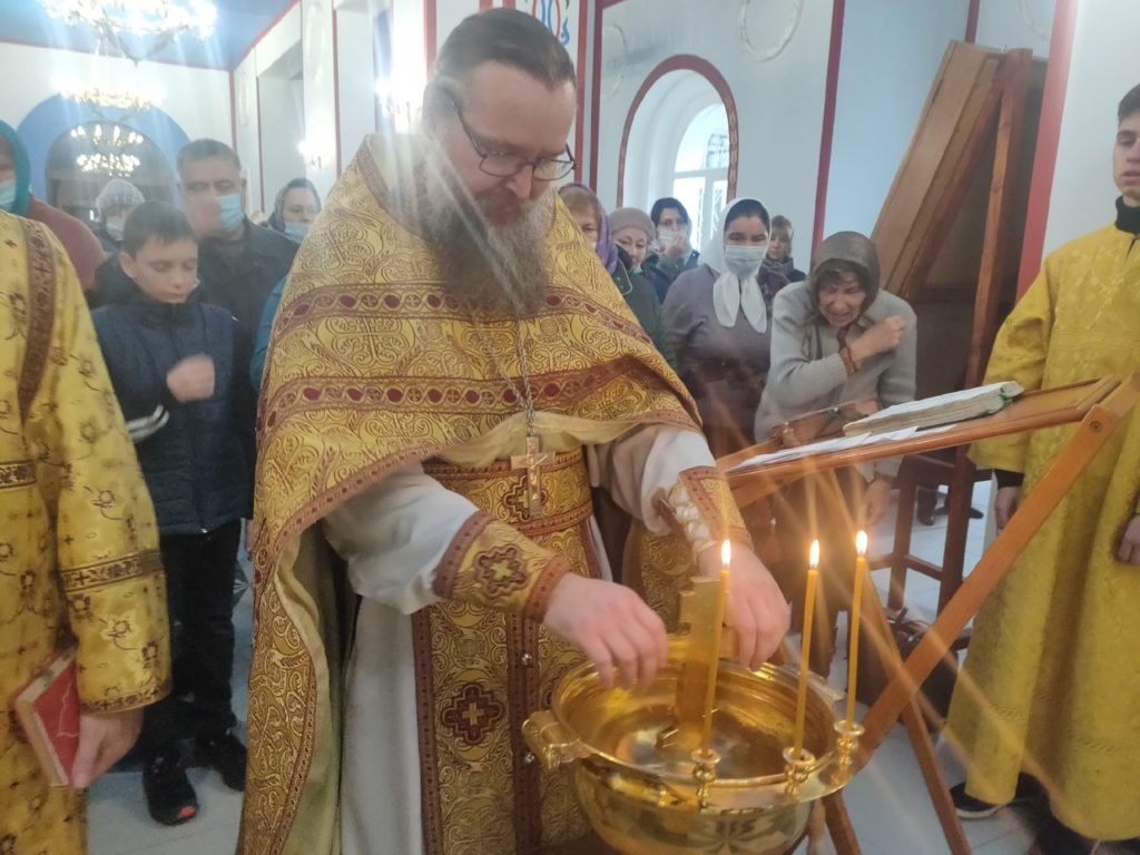 14 ноября православные верующие чтят память святых Космы и Дамиана Асийских – врачей-бессребреников и чудотворцев
